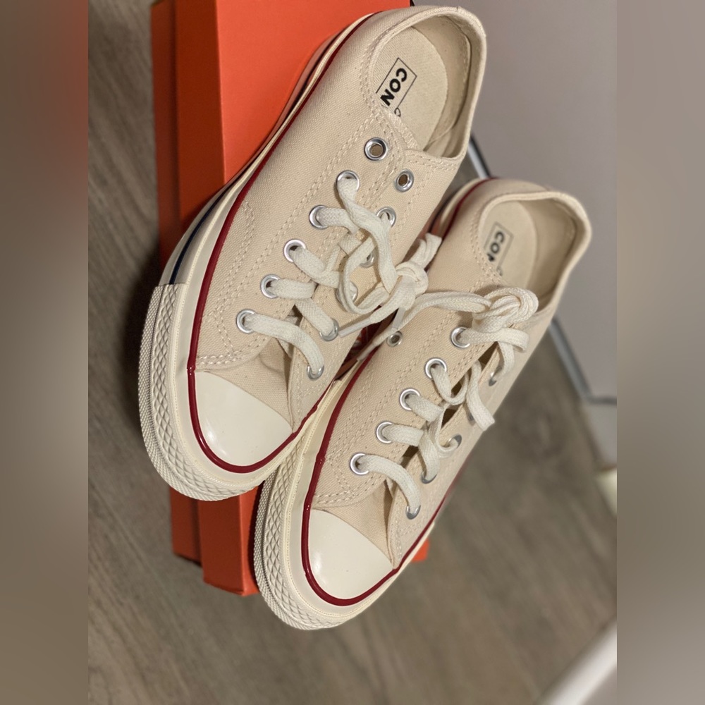 CONVERSE Off-White Chuck 70 Sneakers